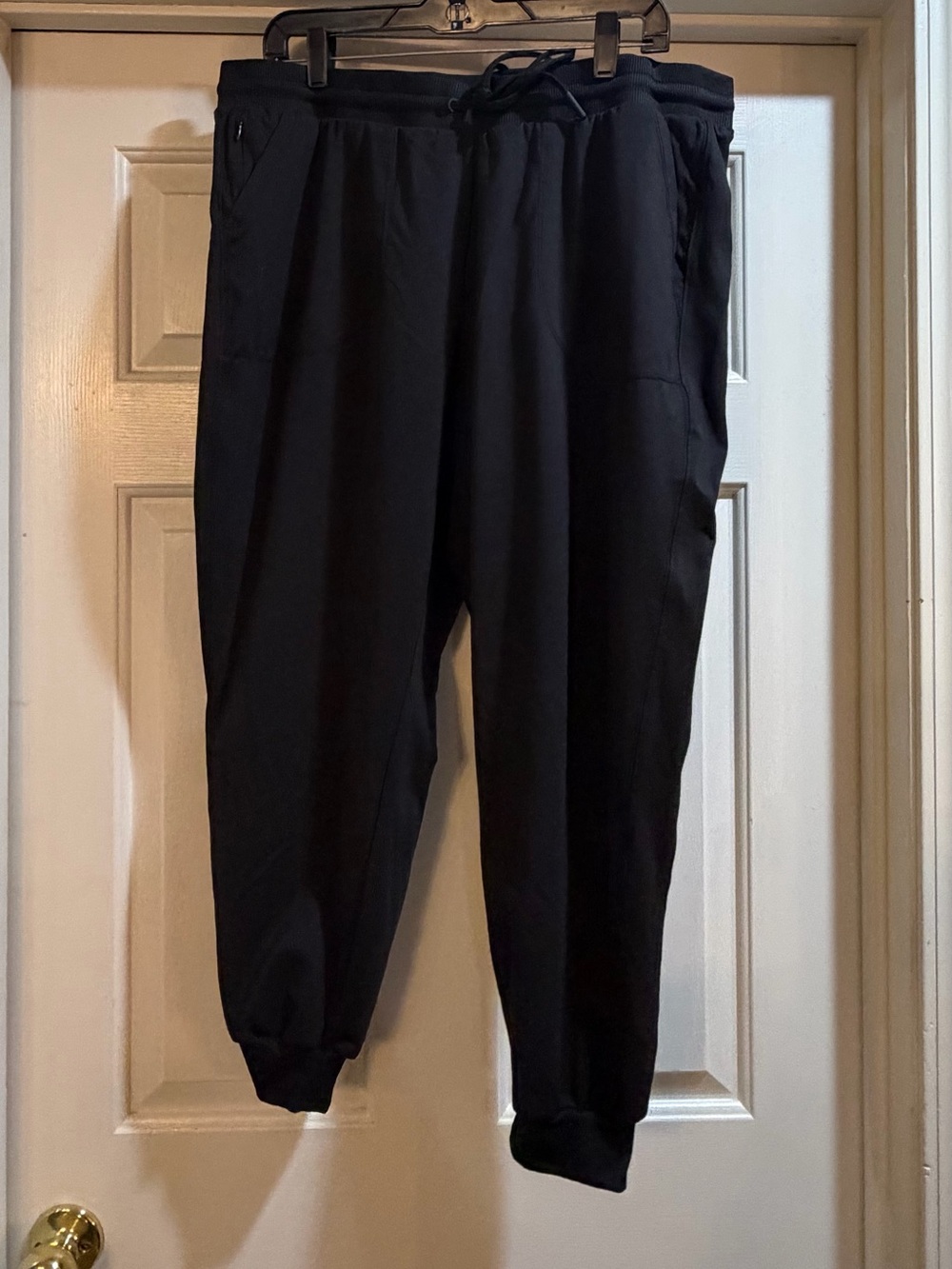 Zac & Rachel Black Jogger Pants with Drawstring 1X waist 18” inseam 25”